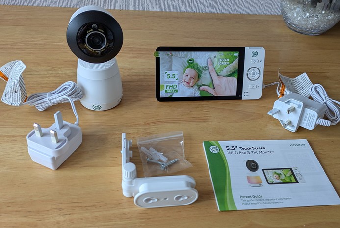 LeapFrog LF2936FHD baby monitor unboxed LeapFrog LF2936FHD baby monitor unboxed
