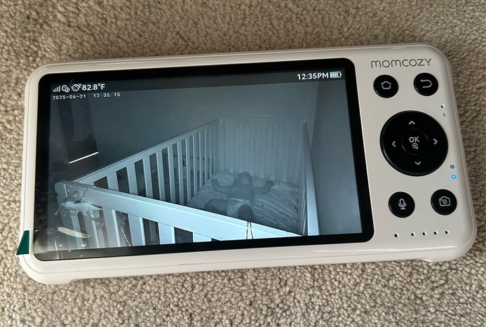 View on Momcozy 5-Inch Dual-Mode Smart Baby Monitor parent unit at night View on Momcozy 5-Inch Dual-Mode Smart Baby Monitor parent unit at night