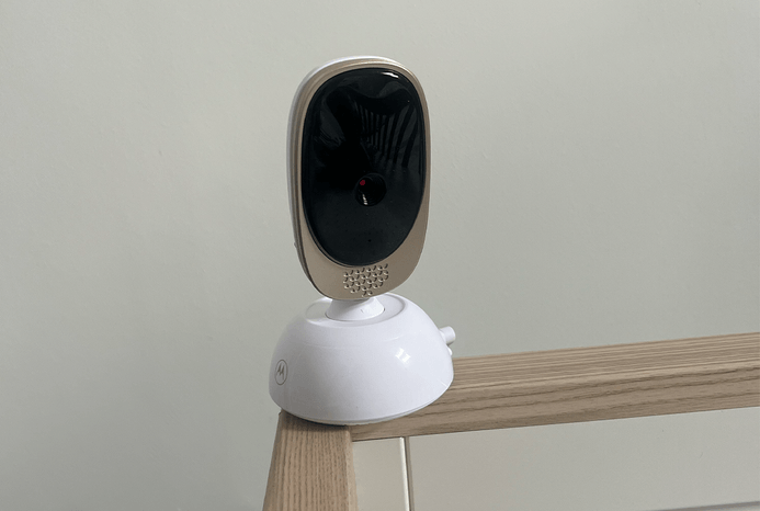 Motorola Nursery VM85 baby monitor camera Motorola Nursery VM85 baby monitor camera